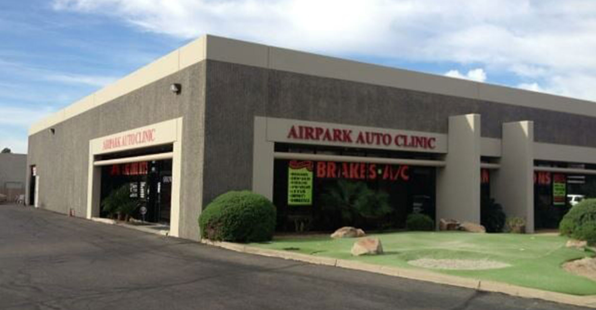 Exterior view of Airpark Auto Clinic in Scottsdale, AZ, offering expert auto repair, brakes, and A/C services.